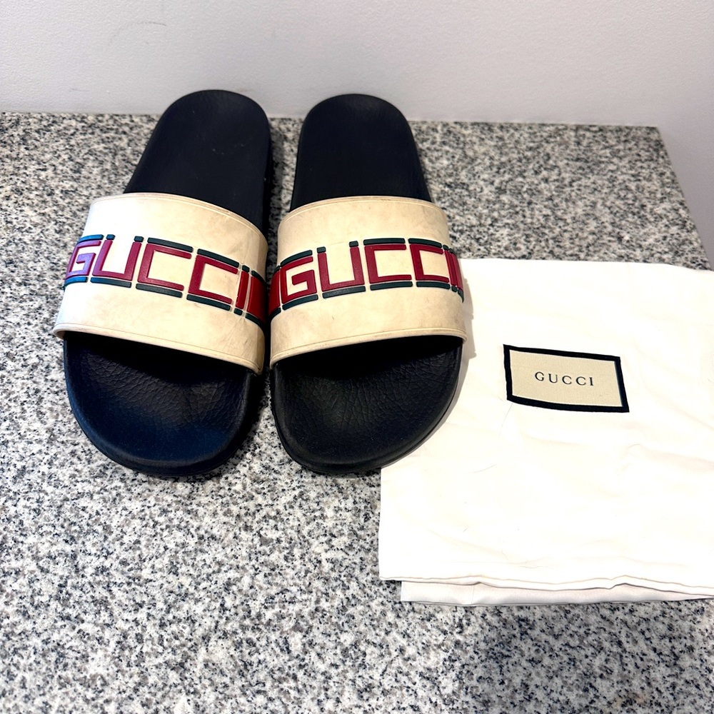 Gucci rubber slides US 11